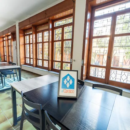 Il Cantico בית הארחה